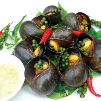 Ốc Bươu nướng tiêu xanh